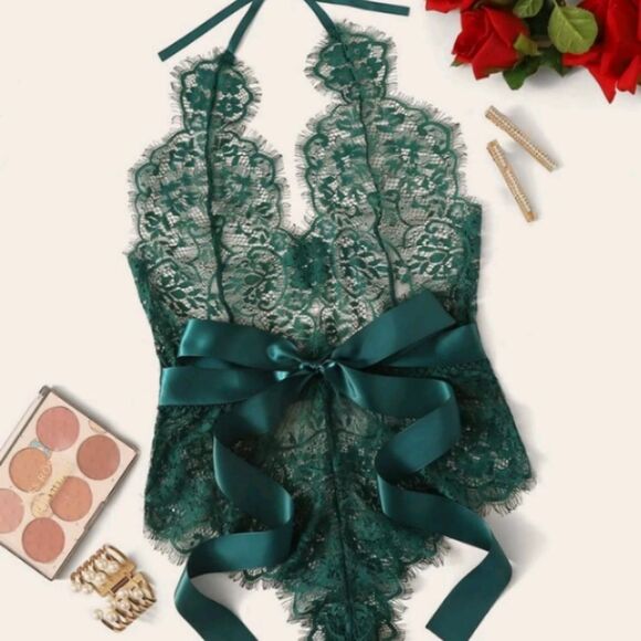 Green Lace Teddy Lingerie Outfit - Picture 5 of 9